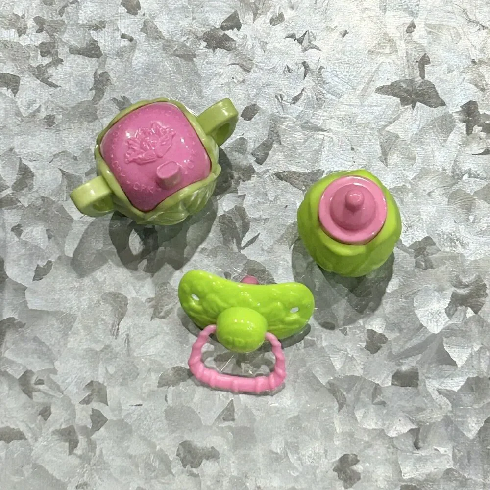 2011‎ Cabbage Patch Kids Green Leaf Jakks Toy Feeding Set